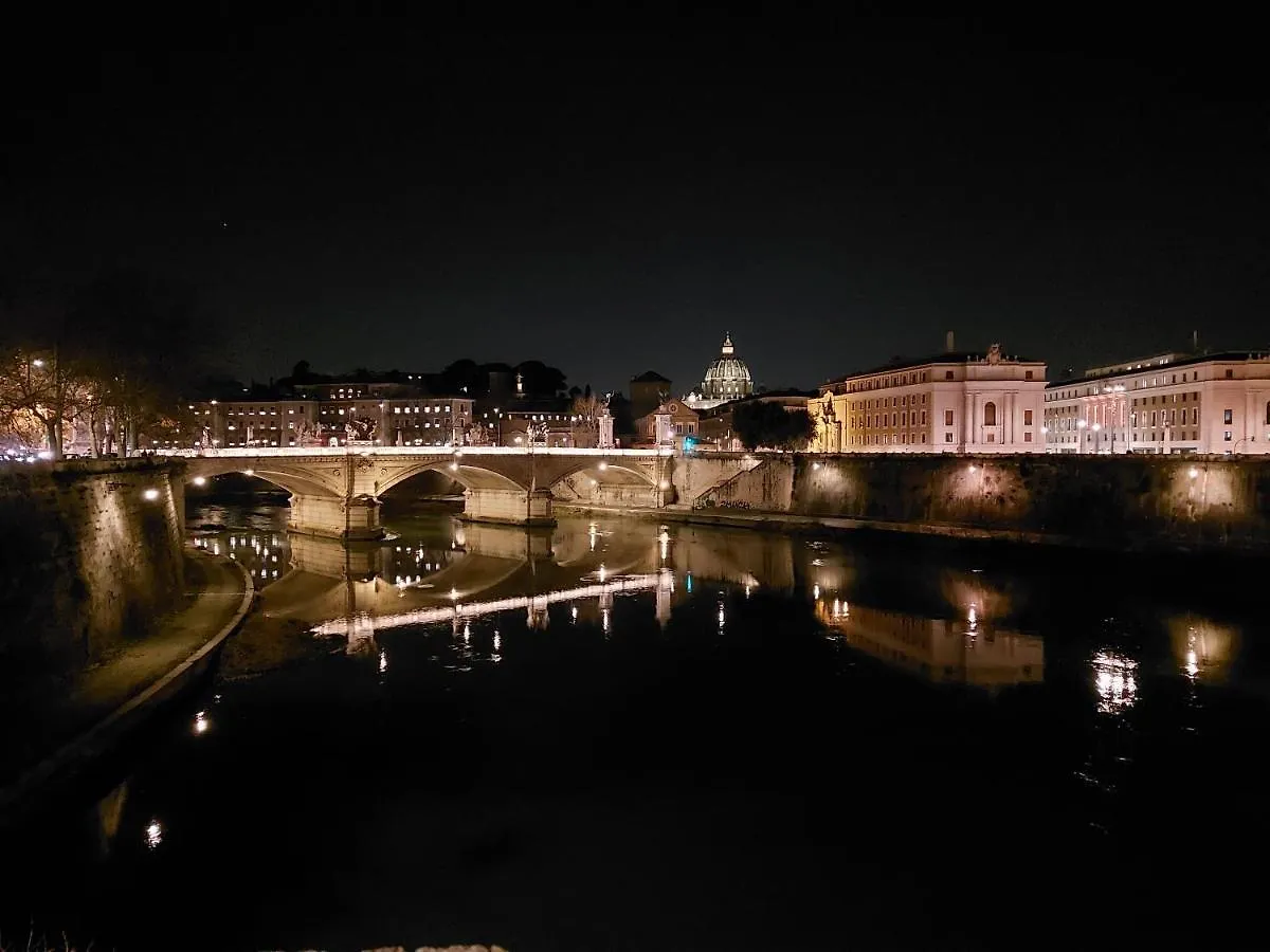 Апартаменты Pantofola Del Papa Luxury At Vatican Рим